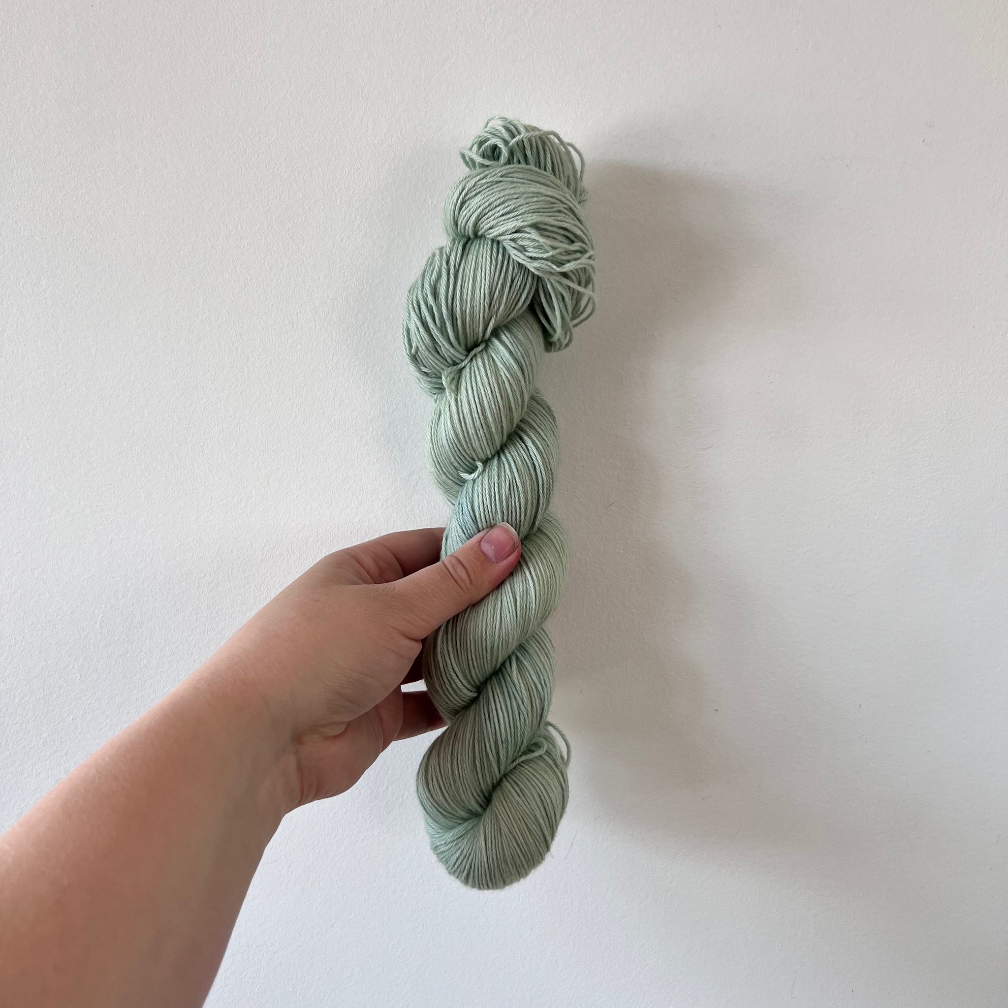 Sauge - Laine grosseur fingering SW merino/coton, prête à partir